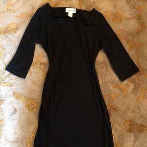 Black Bloomingdale's 3/4 Sleeve Midi Dress